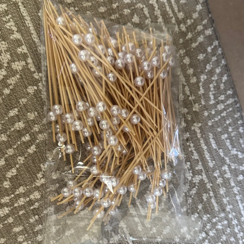Pearl-Tip Bamboo Cocktail Picks - White Pearls